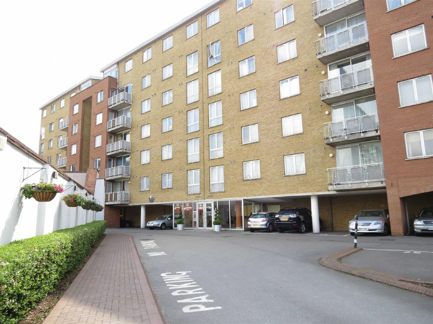 Regent Court, North Bank, St John's Wood